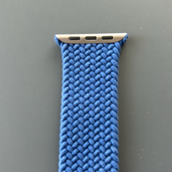 Authentic Apple Watch braided solo loop band for 44 MM Apple Watch - Picture 2 of 2